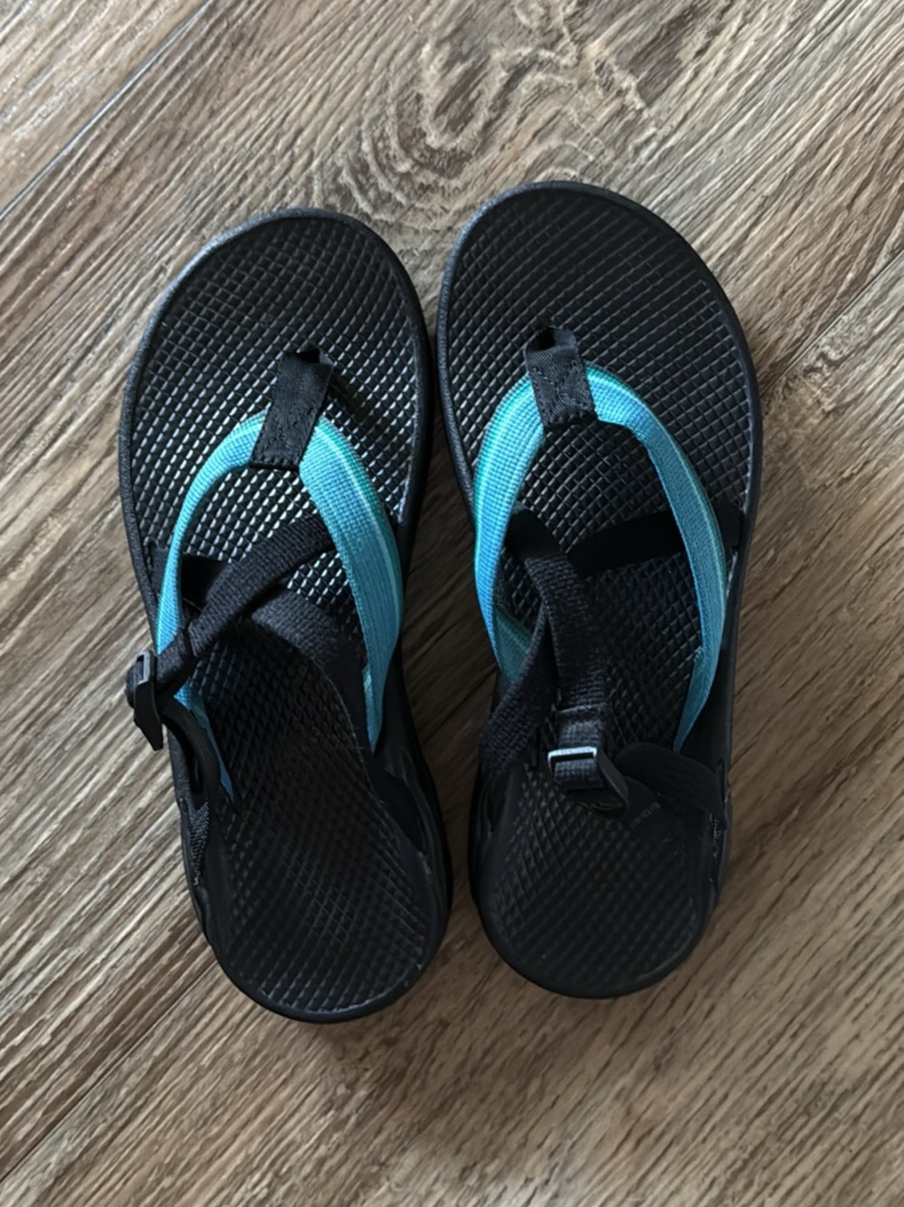 Women’s Chaco Black and Teal Active Sandals